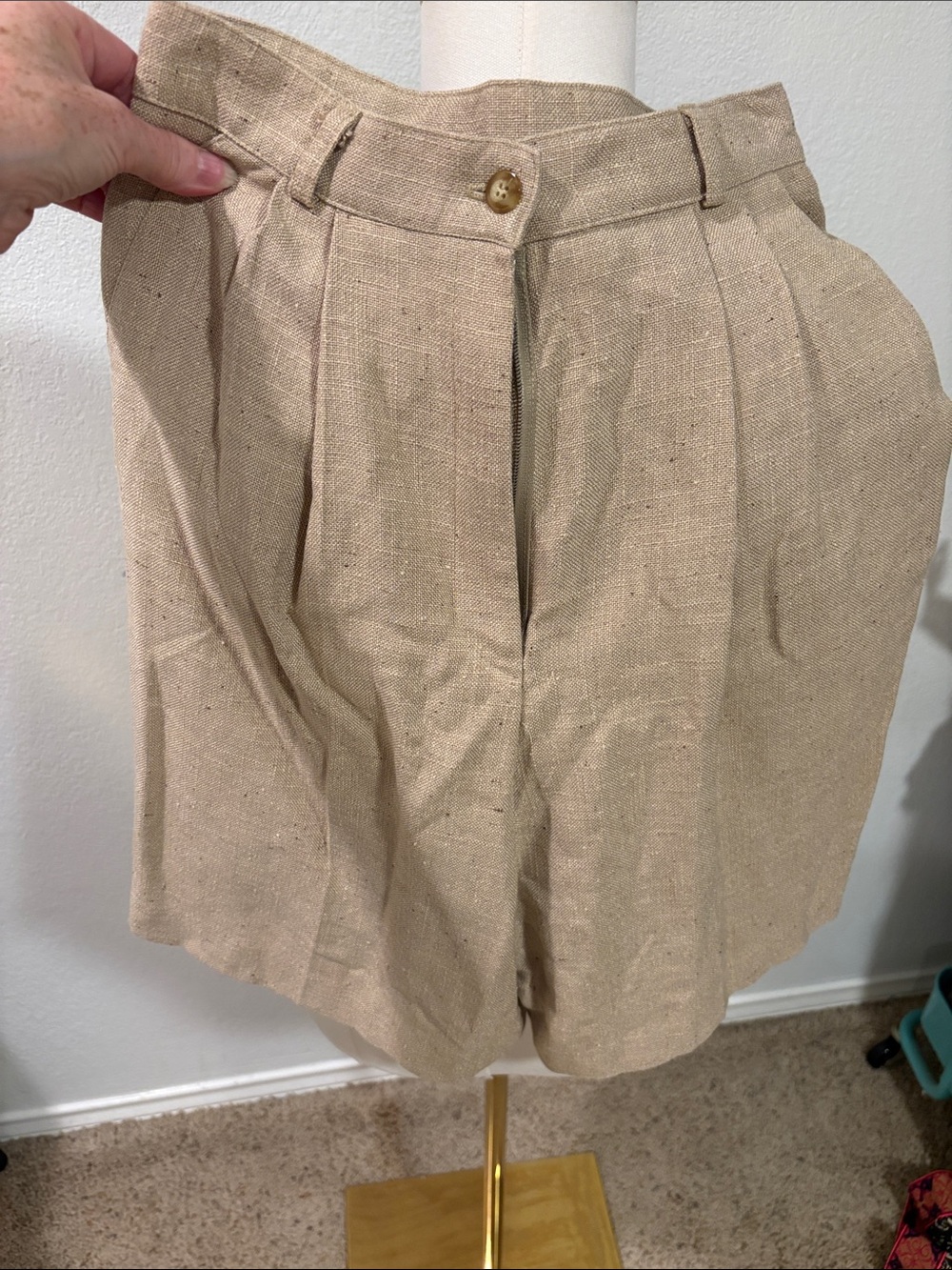 Michele Neutral Pleated High-Waist Linen-Blend Shorts